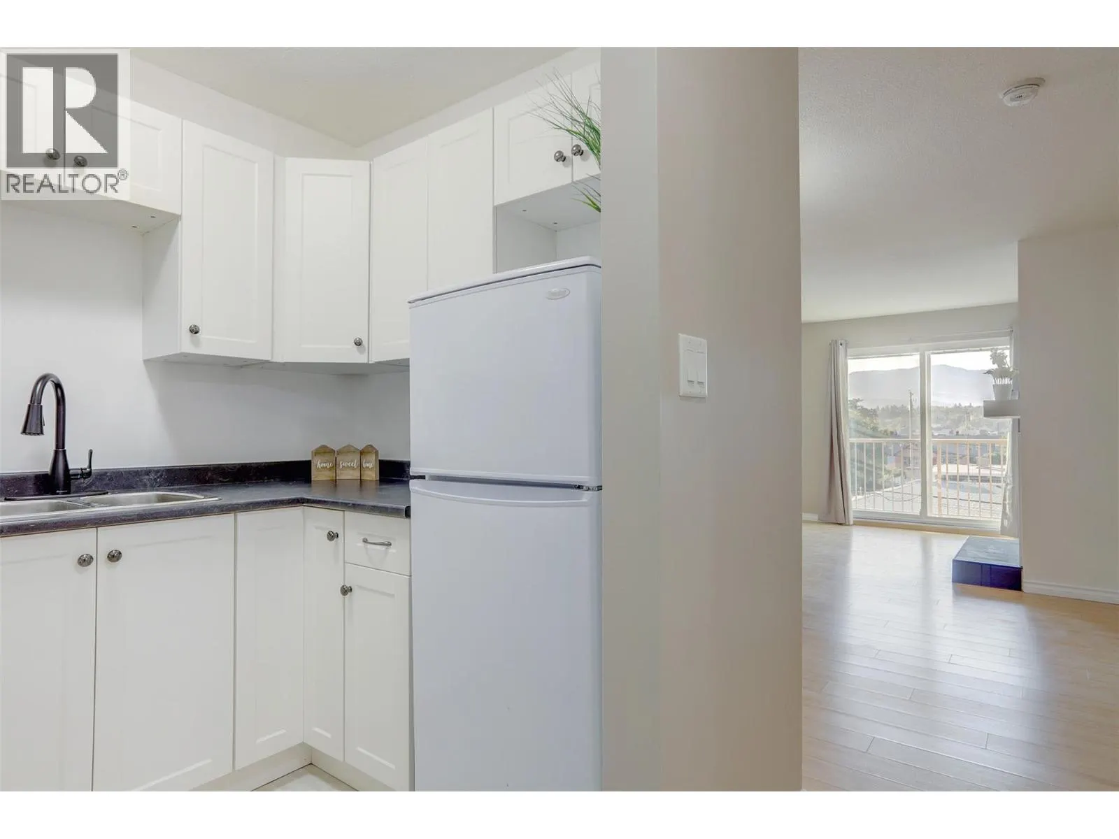 3304 35 Avenue Unit# 415