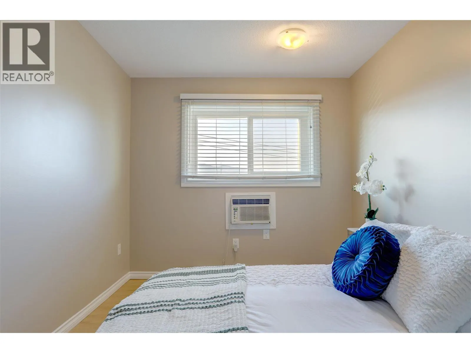 3304 35 Avenue Unit# 415