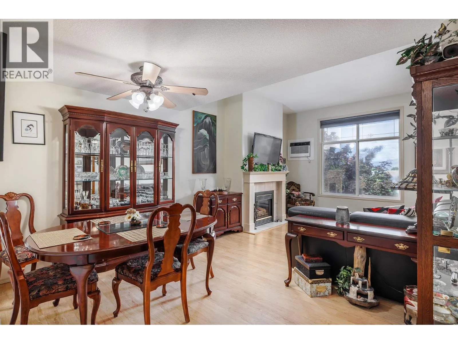 555 Houghton Road Unit# 307