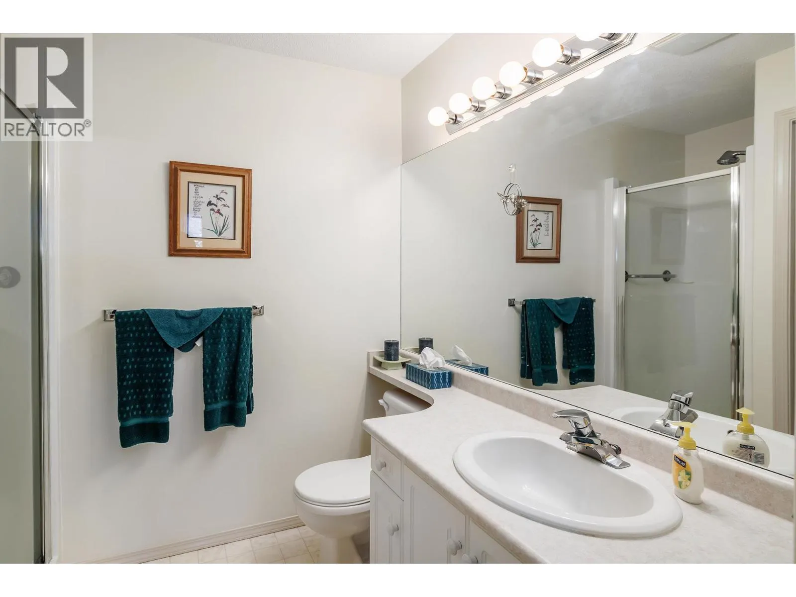 555 Houghton Road Unit# 307