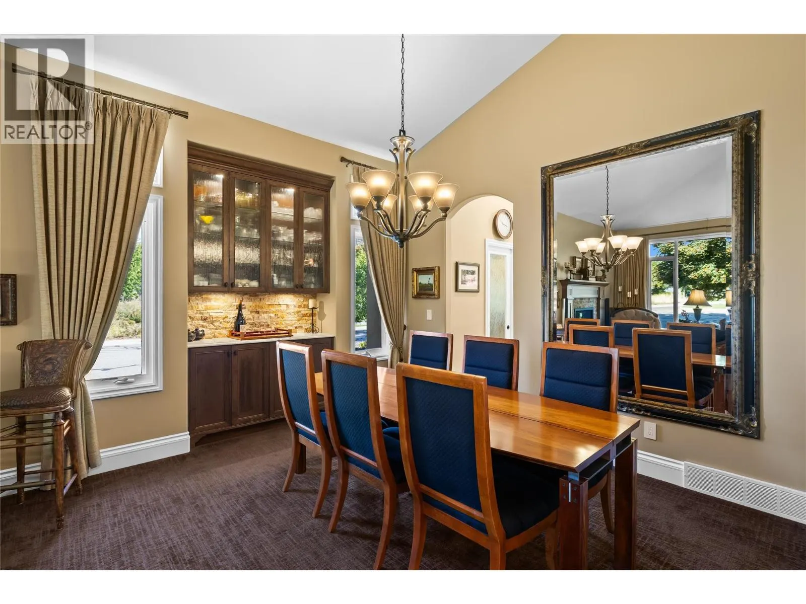 3992 Gallaghers Parkway