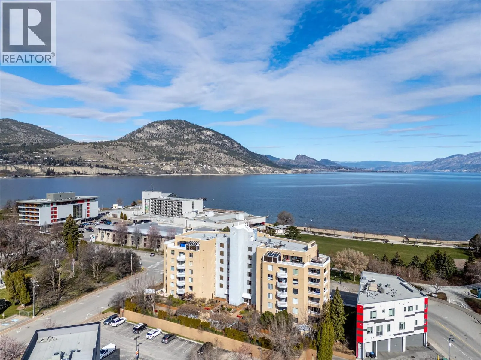 86 LAKESHORE Drive E Unit# 304