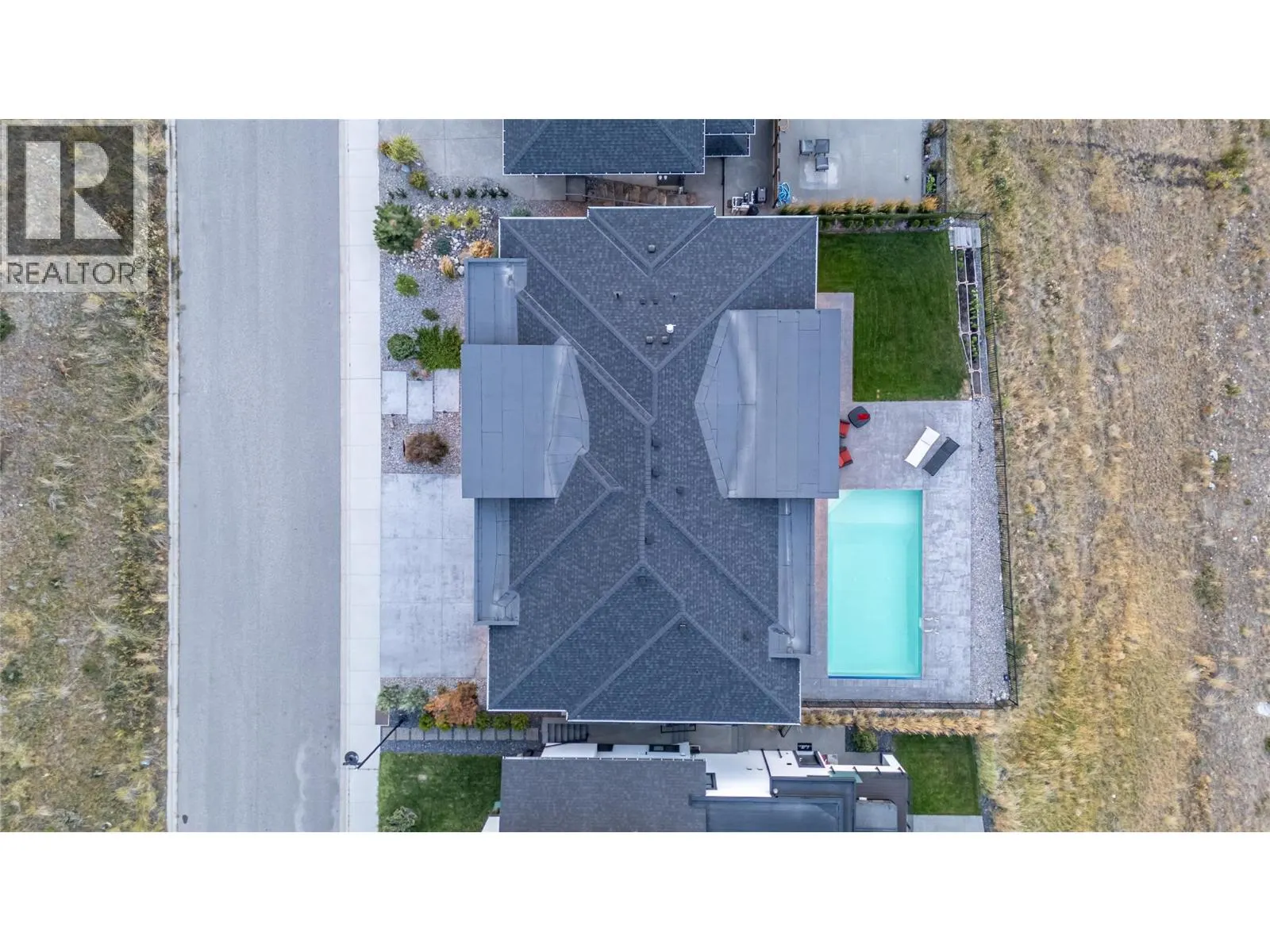 1050 Ledgeview Court