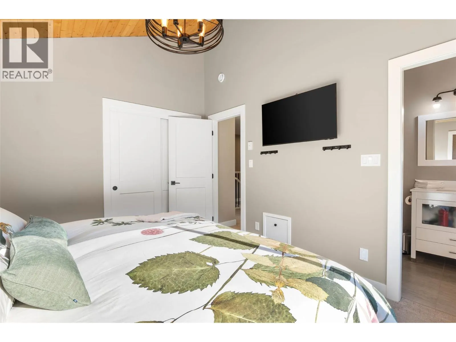 1305 Burfield Drive Unit# 4