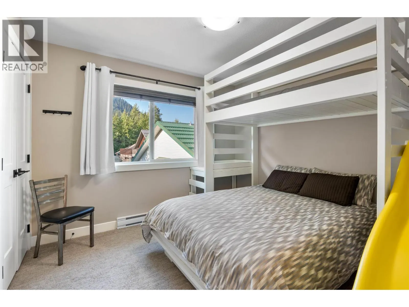 1305 Burfield Drive Unit# 4