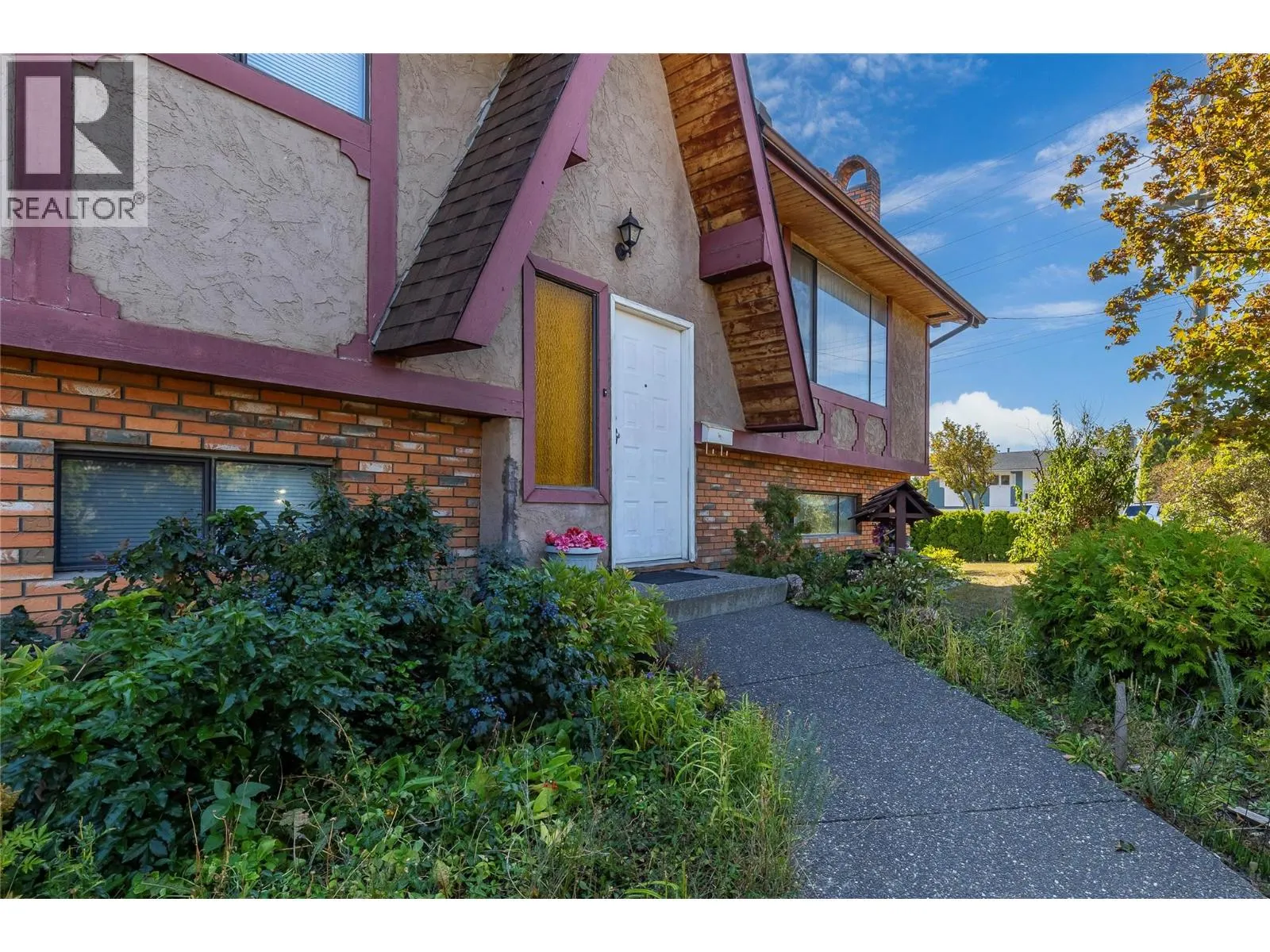 1472 25 Avenue Lot# 10