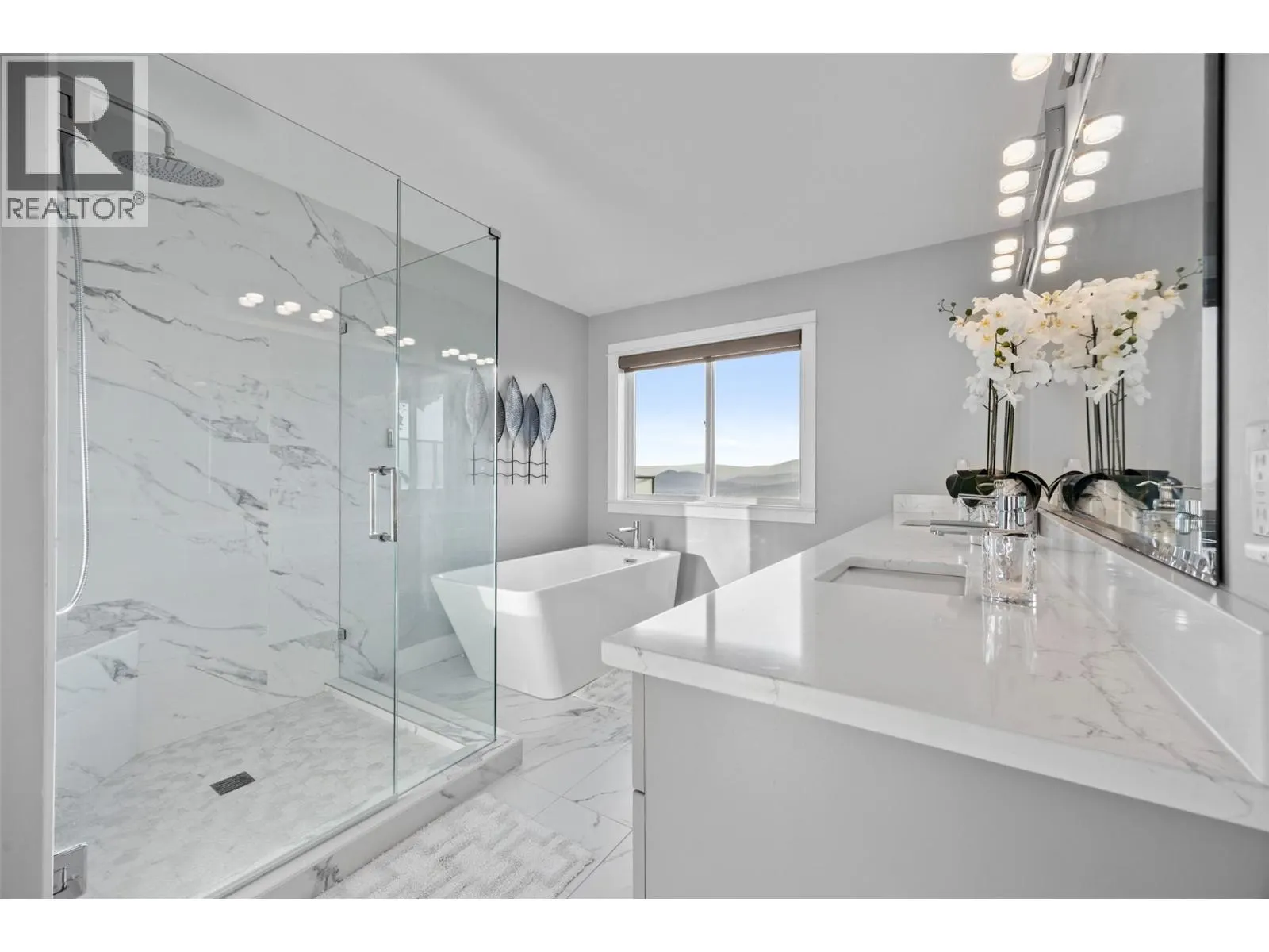 3728 Riviera Drive
