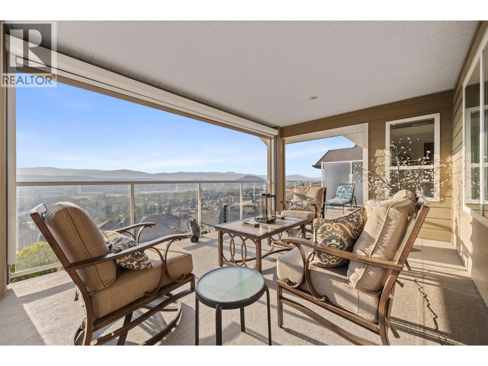 3728 Riviera Drive