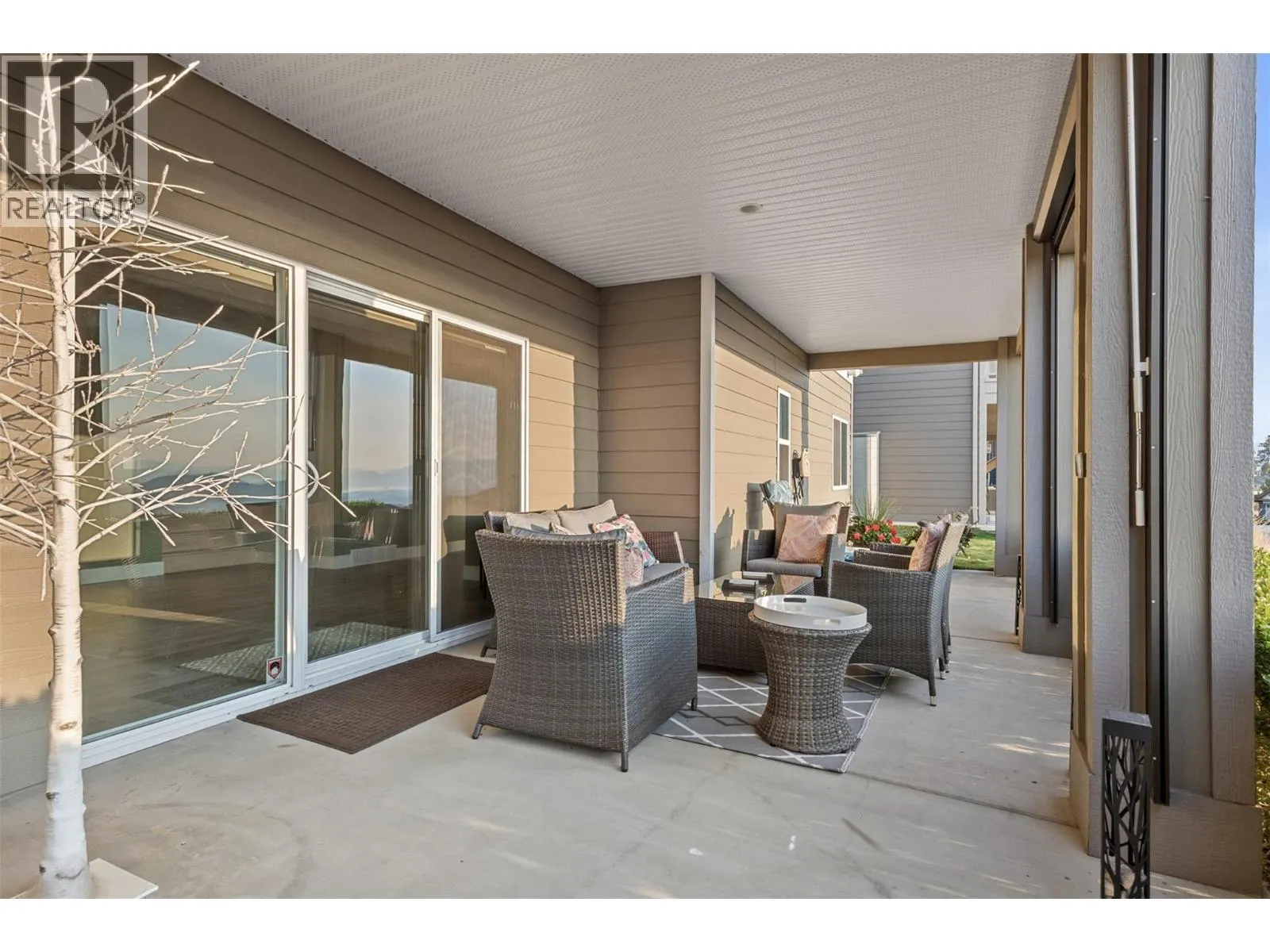 3728 Riviera Drive