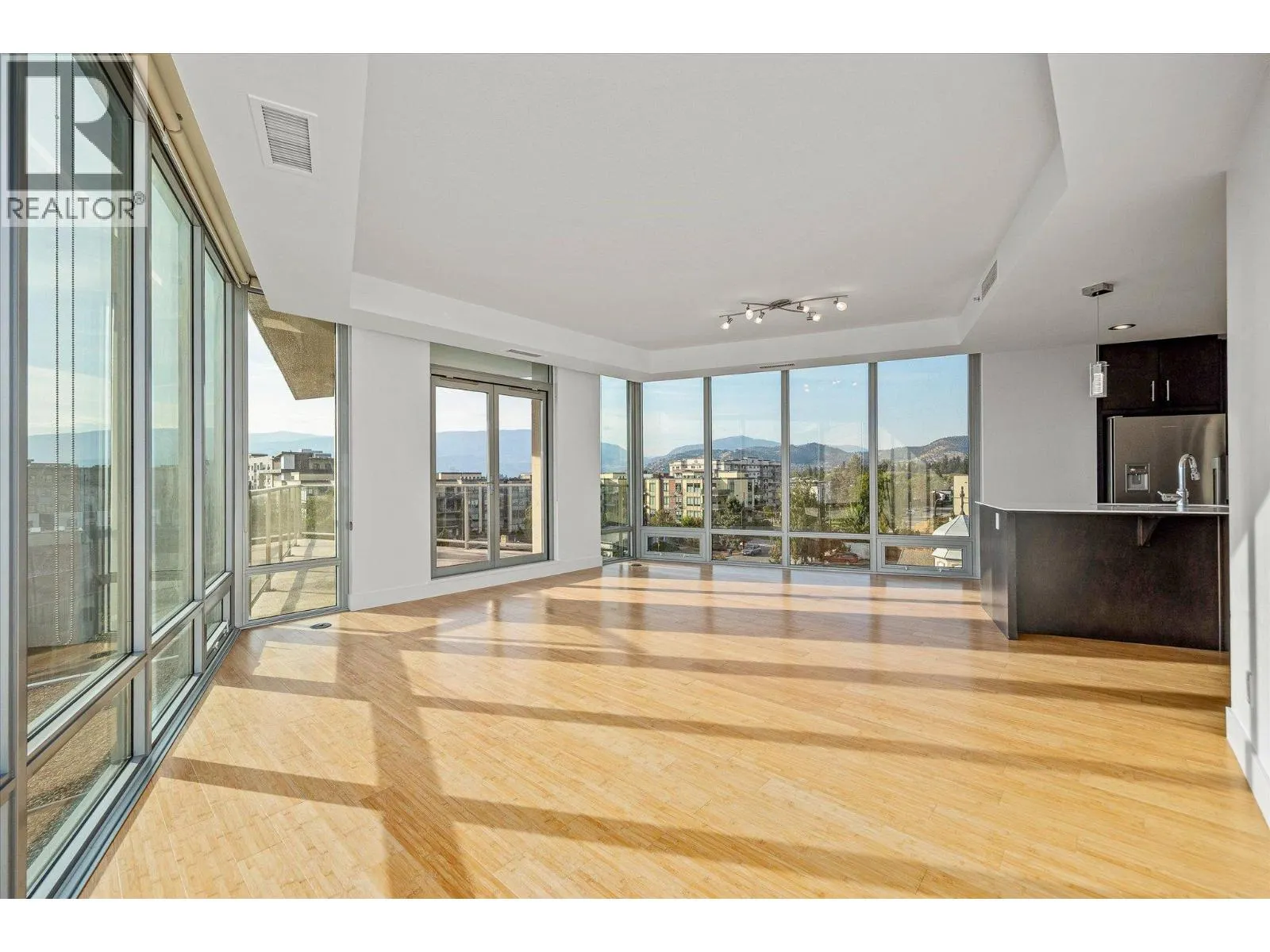 2040 Springfield Road Unit# 401