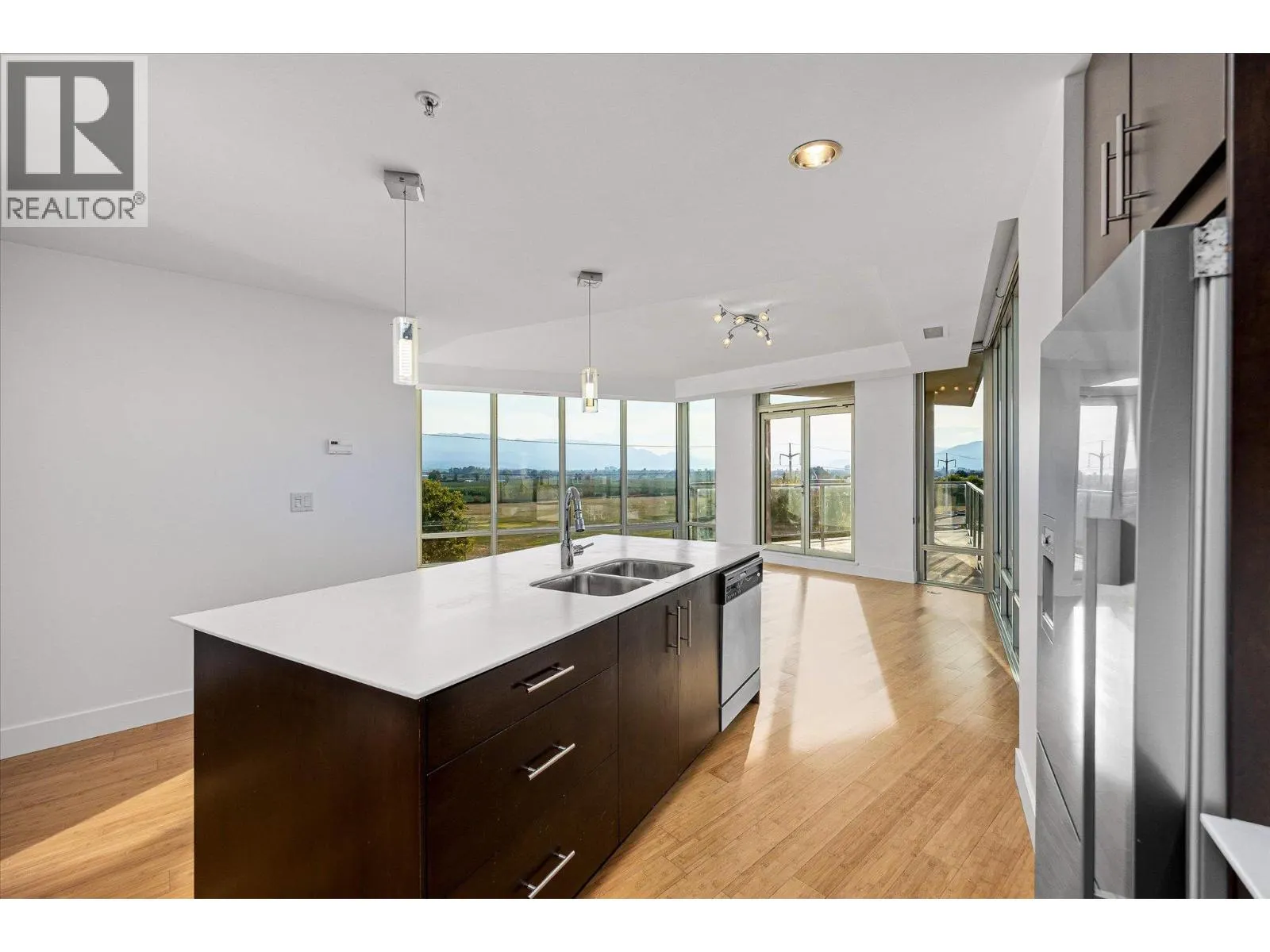 2040 Springfield Road Unit# 401