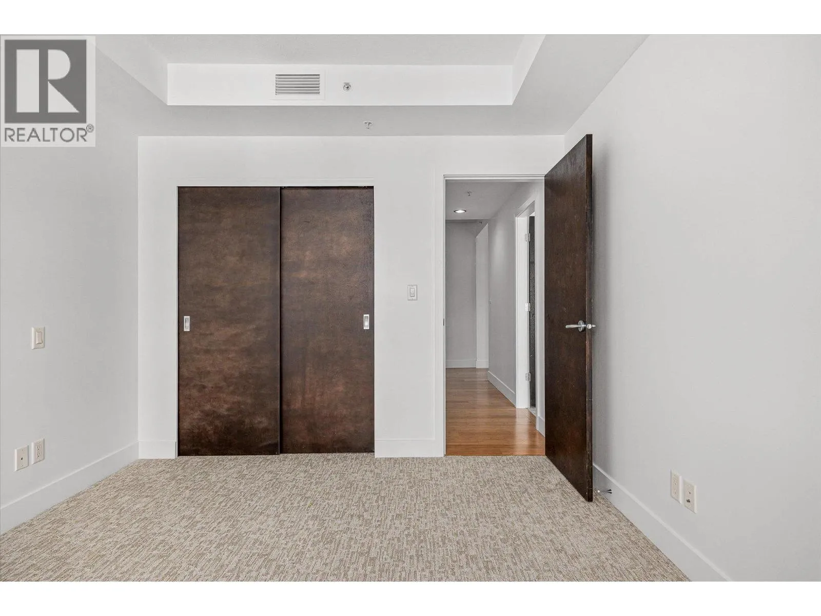 2040 Springfield Road Unit# 401