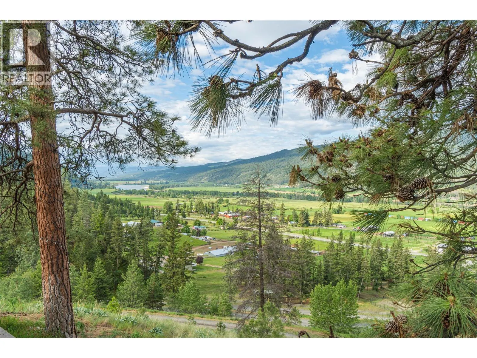 8548 YELLOWHEAD Highway