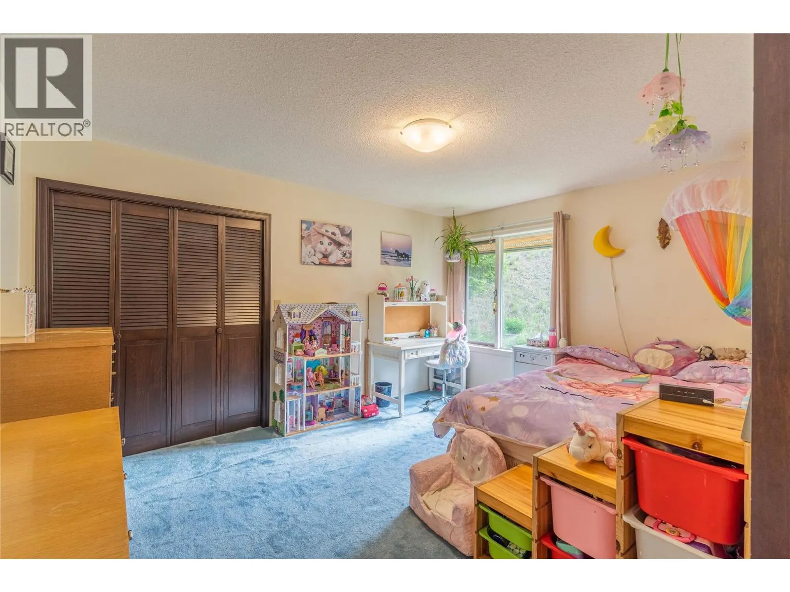 8548 YELLOWHEAD Highway