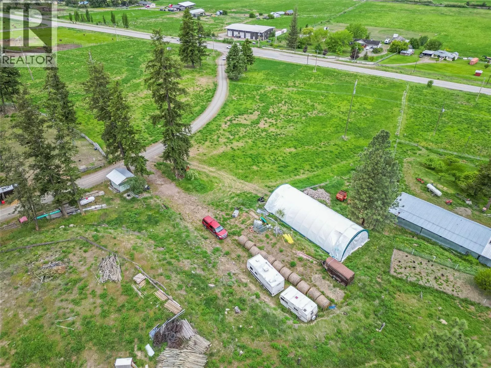 8548 YELLOWHEAD Highway