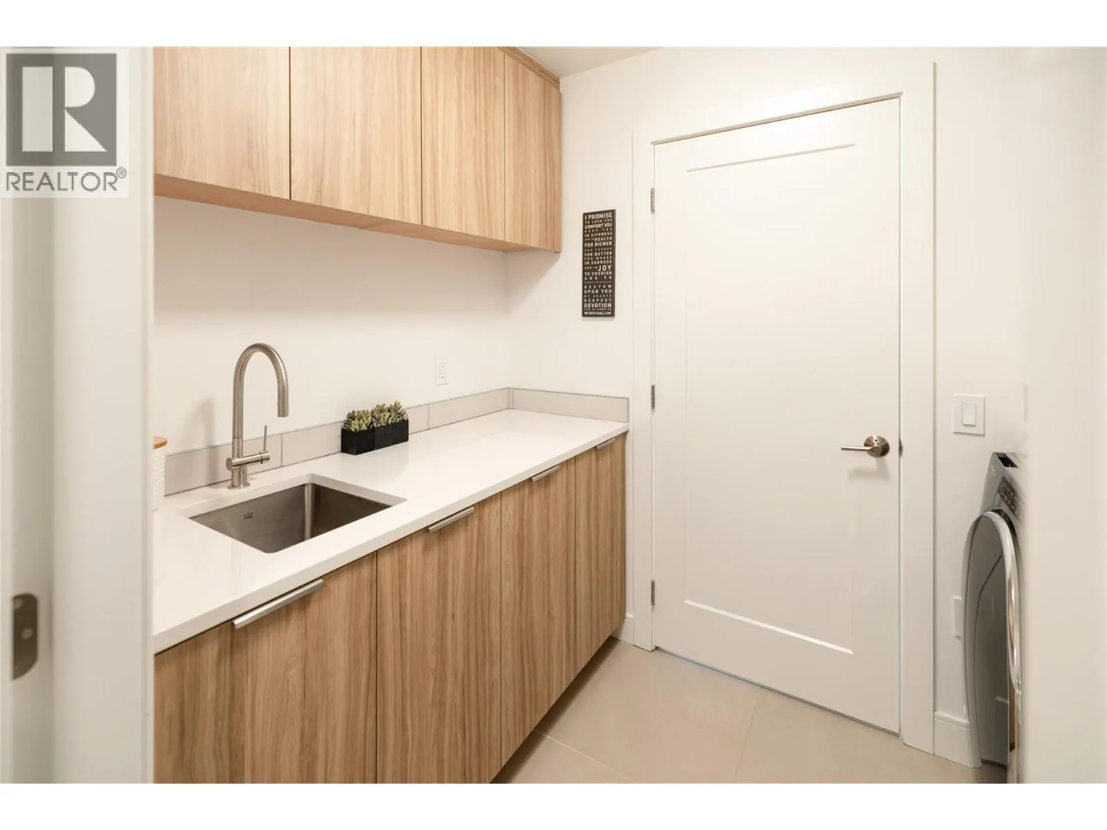 3000 Ariva Drive Unit# 3501