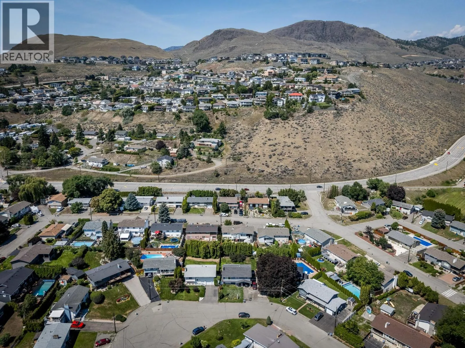 531 BAYWOOD Crescent