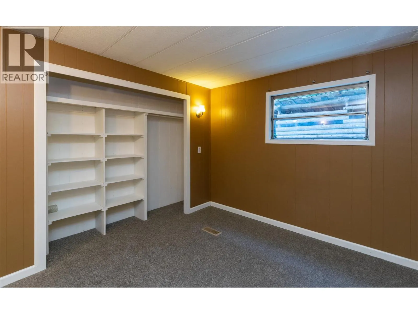 5235 Shaw Road SE Unit# 8