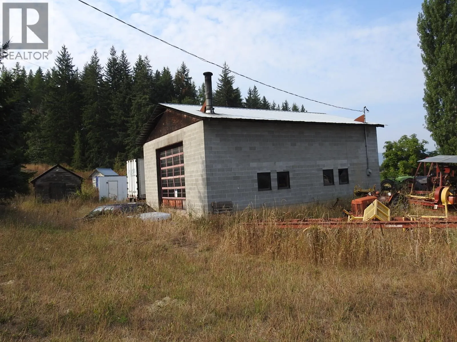 4596 Back Enderby Road