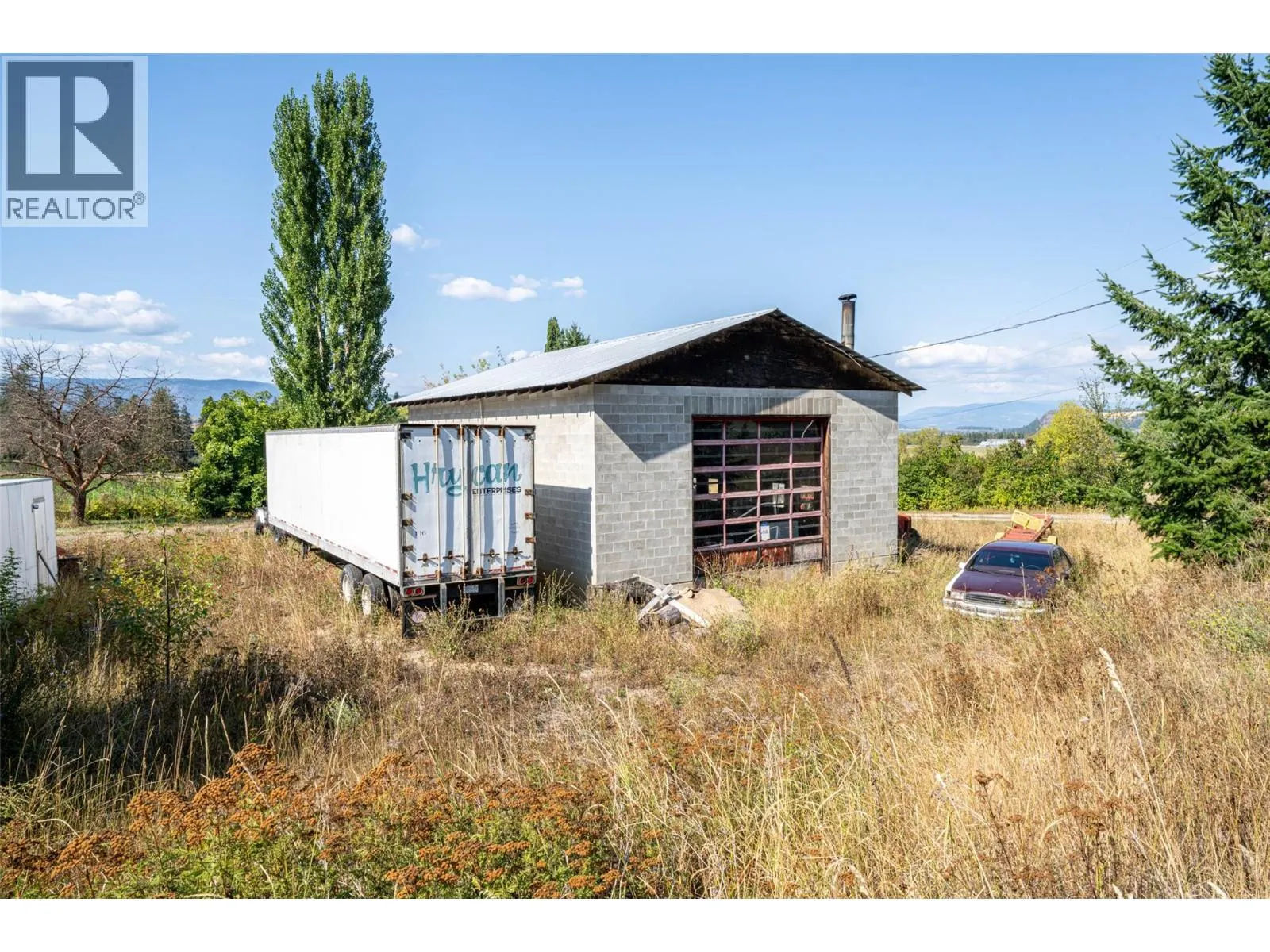 4596 Back Enderby Road