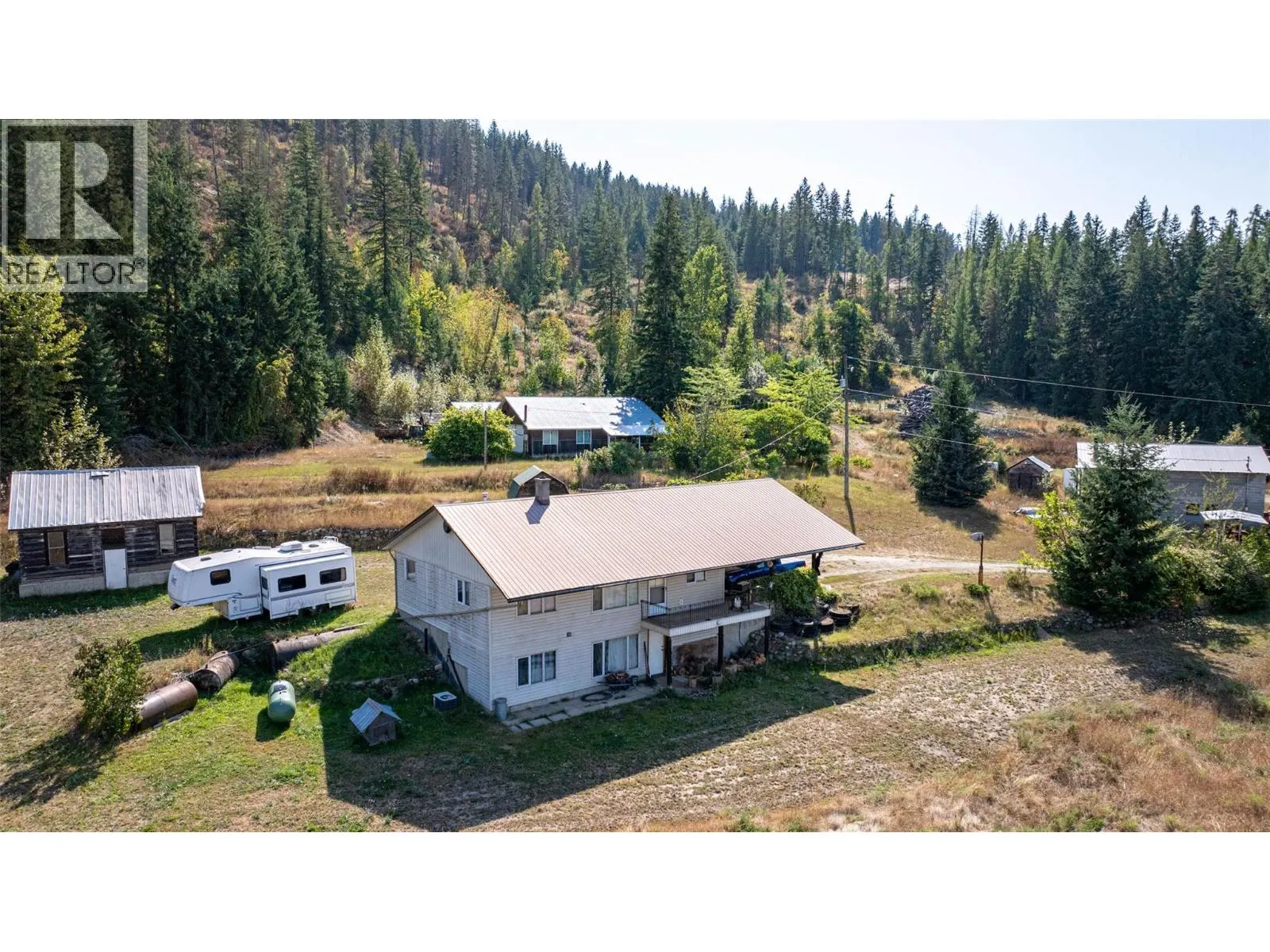 4596 Back Enderby Road