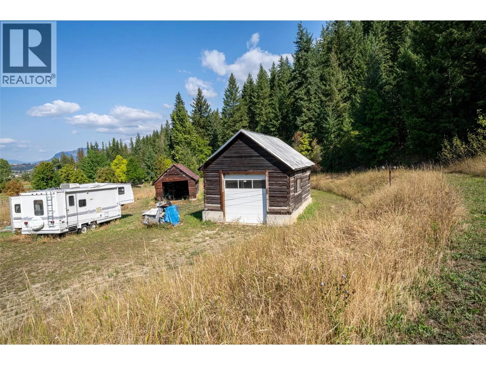 4596 Back Enderby Road