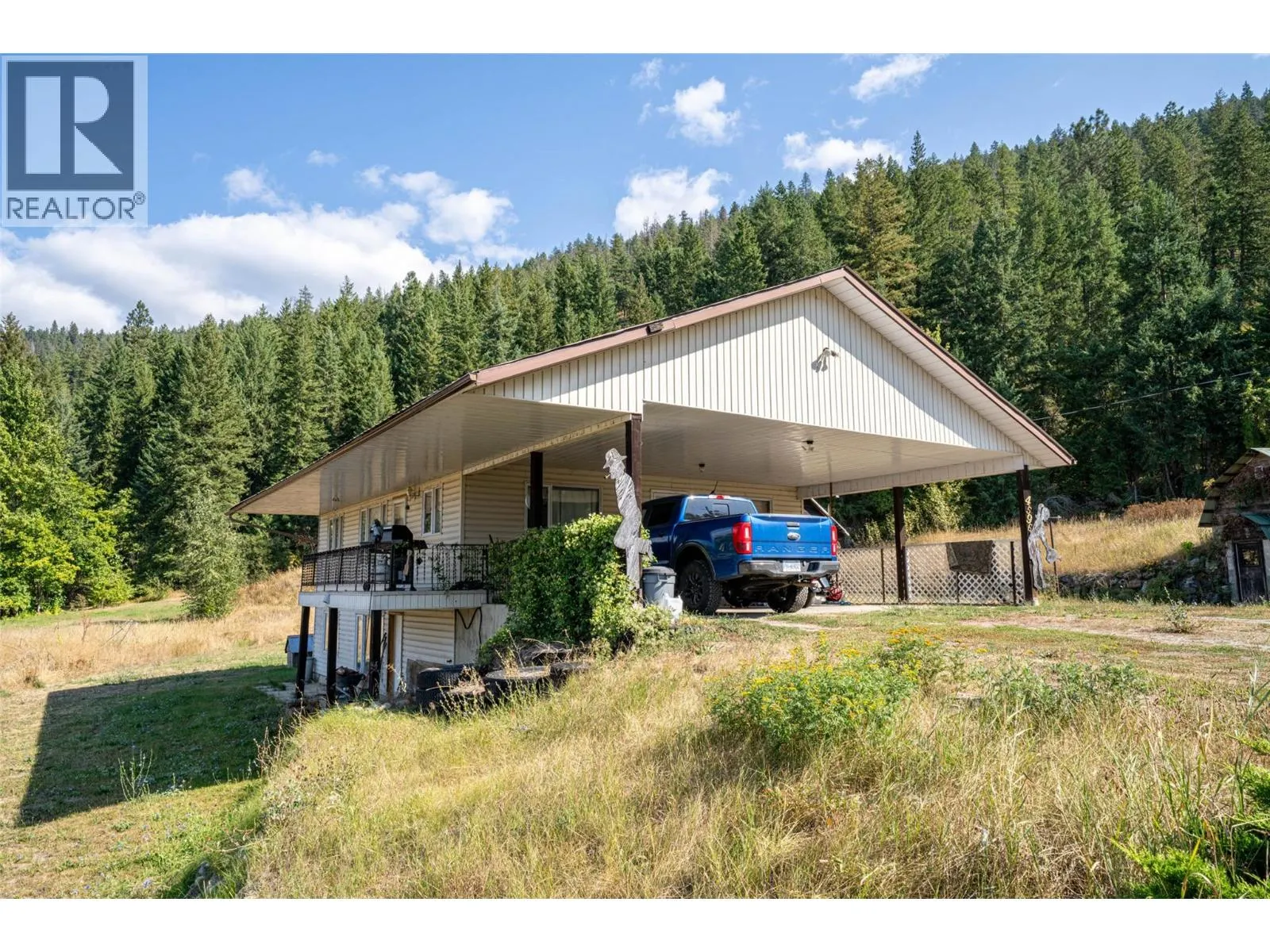 4596 Back Enderby Road