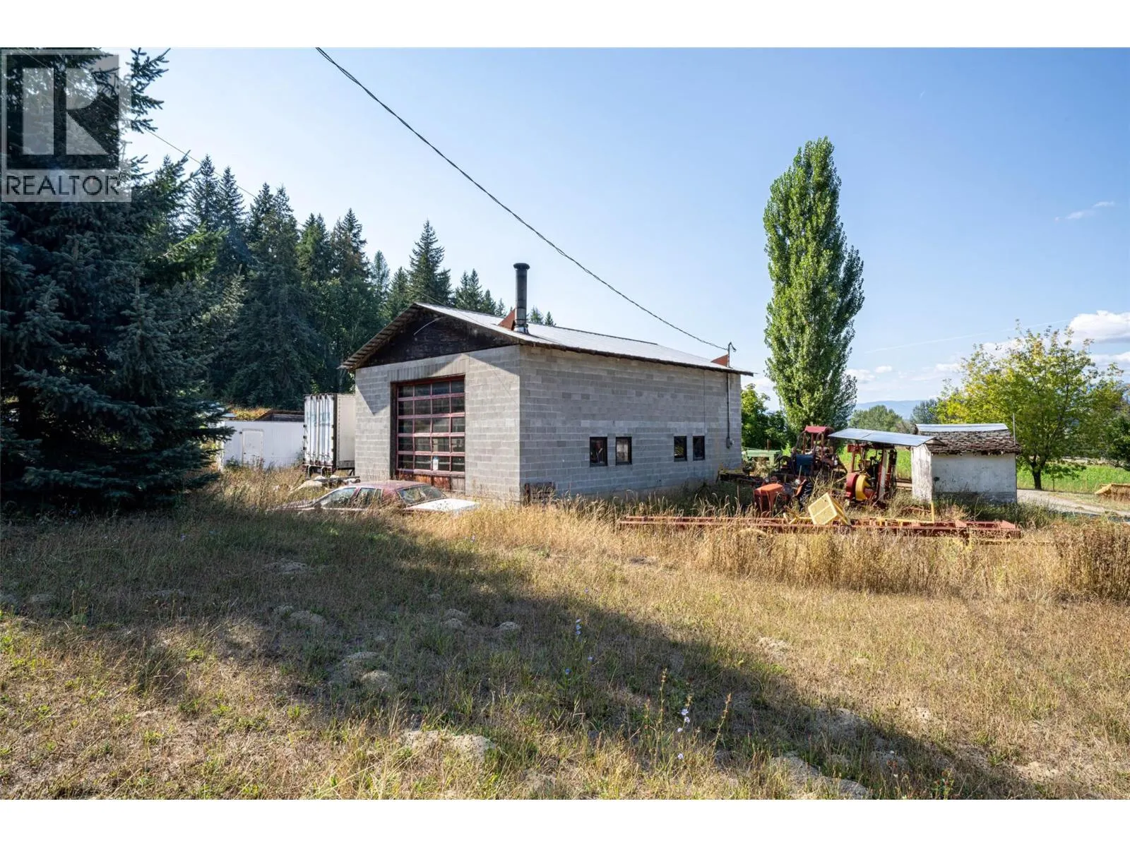 4596 Back Enderby Road