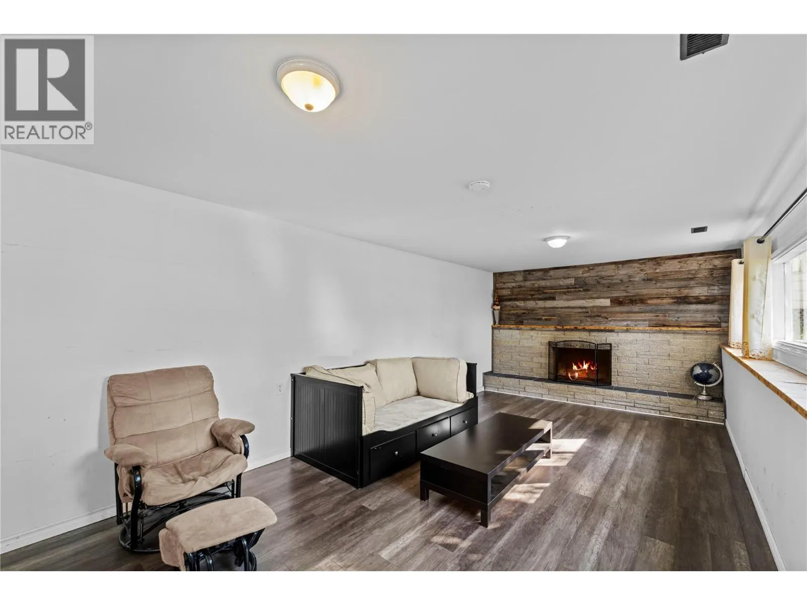 1938 PARKER Drive