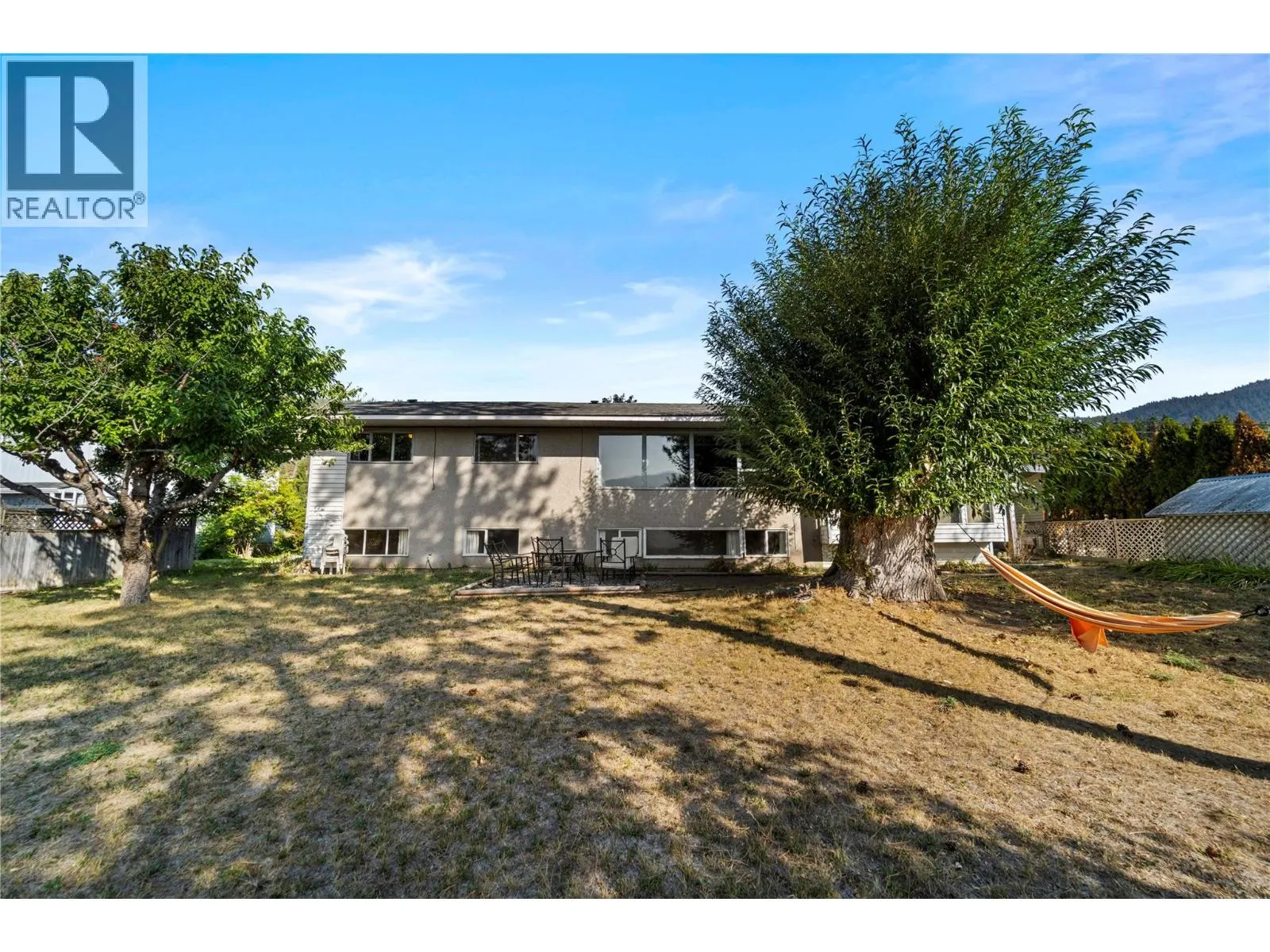 1938 PARKER Drive