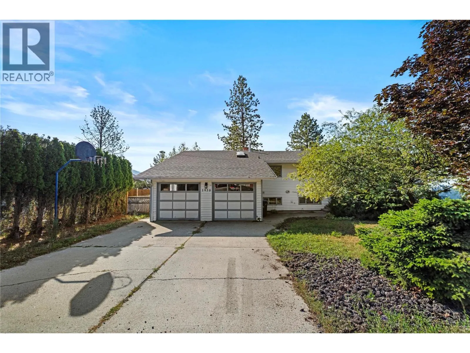 1938 PARKER Drive