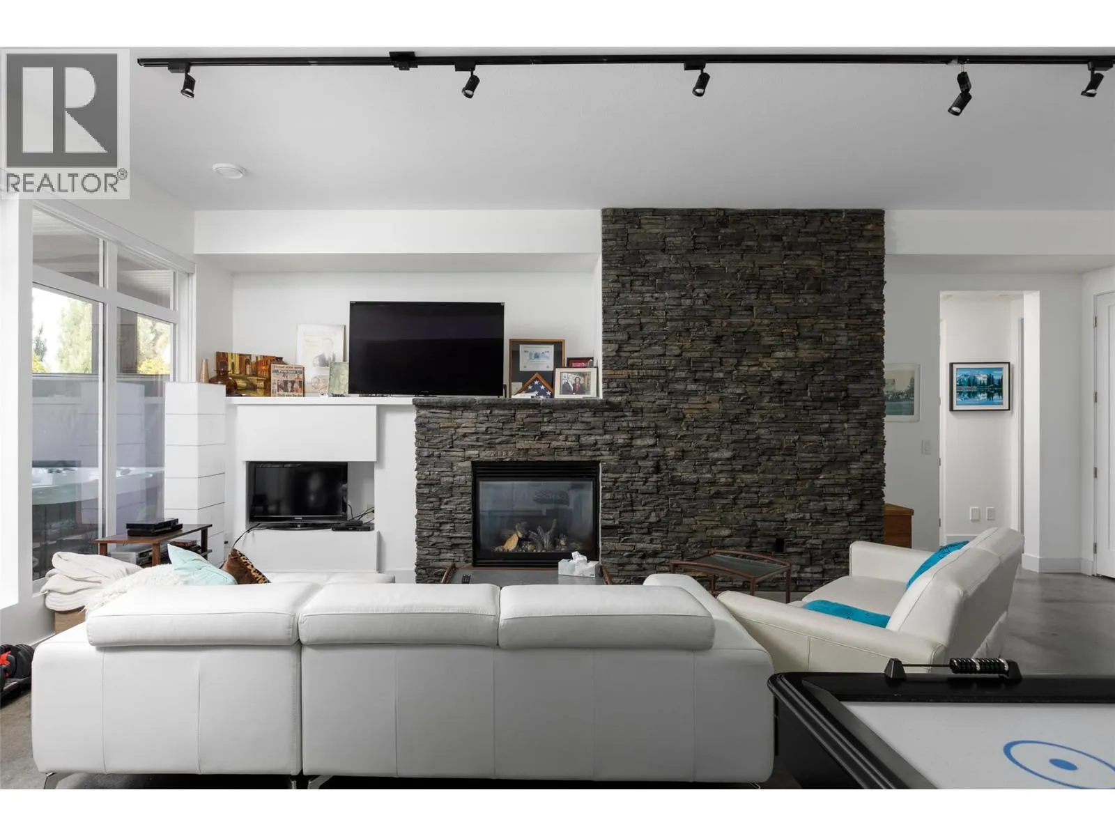 5342 Signet Crescent