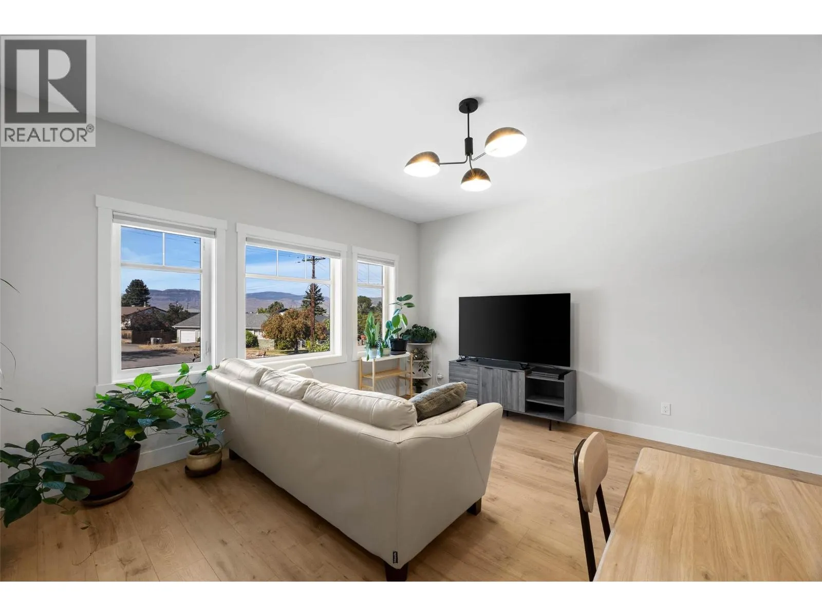 321 CENTRE Avenue Unit# 102