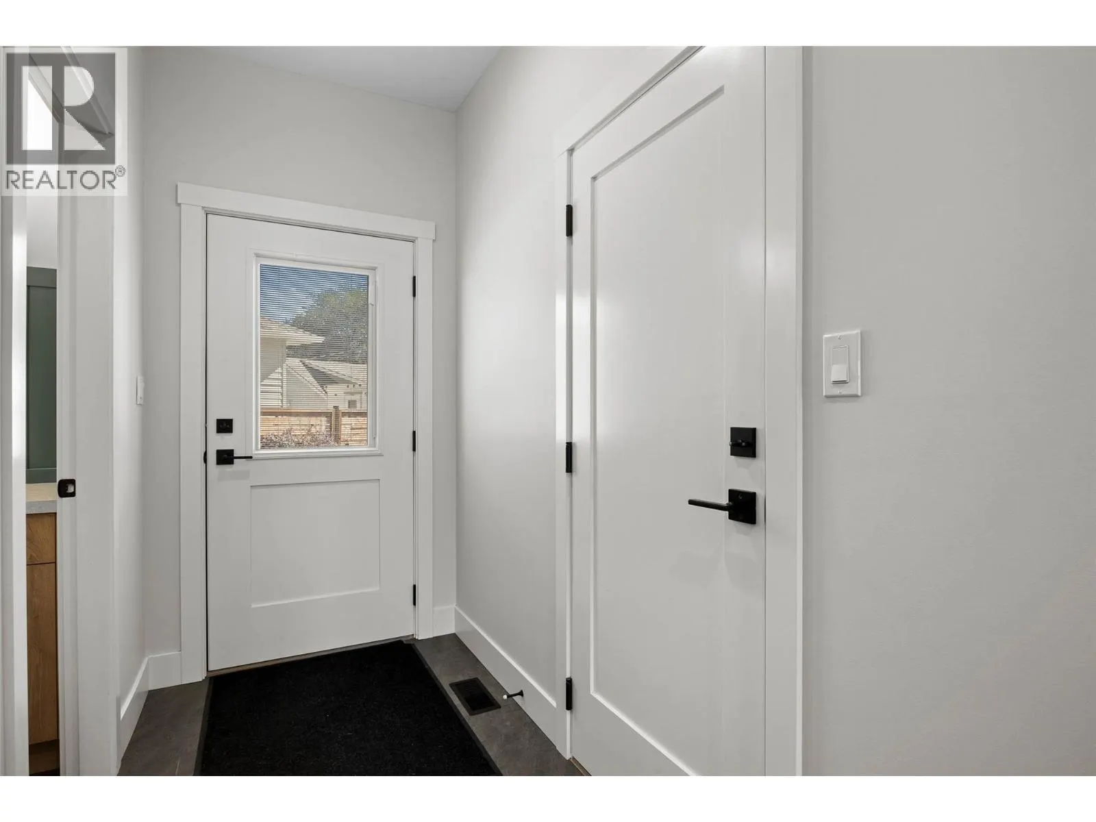 321 CENTRE Avenue Unit# 102