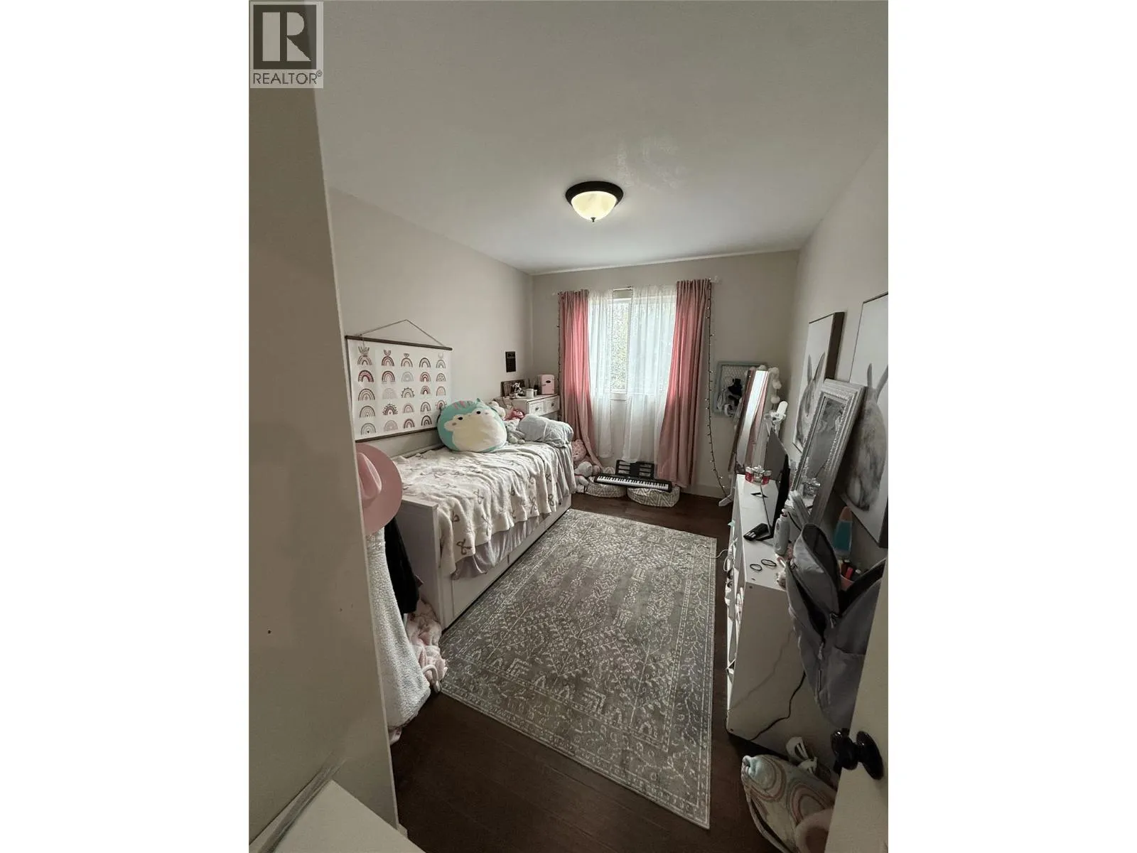 6986 South Moberly Lake Road