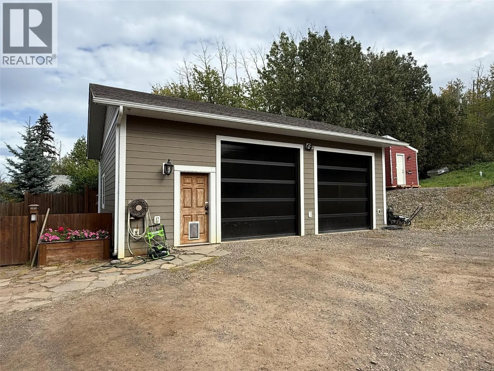 6986 South Moberly Lake Road
