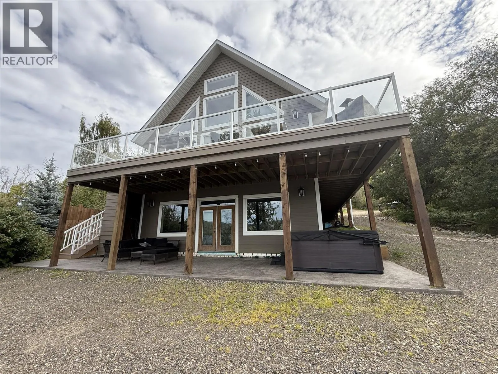 6986 South Moberly Lake Road