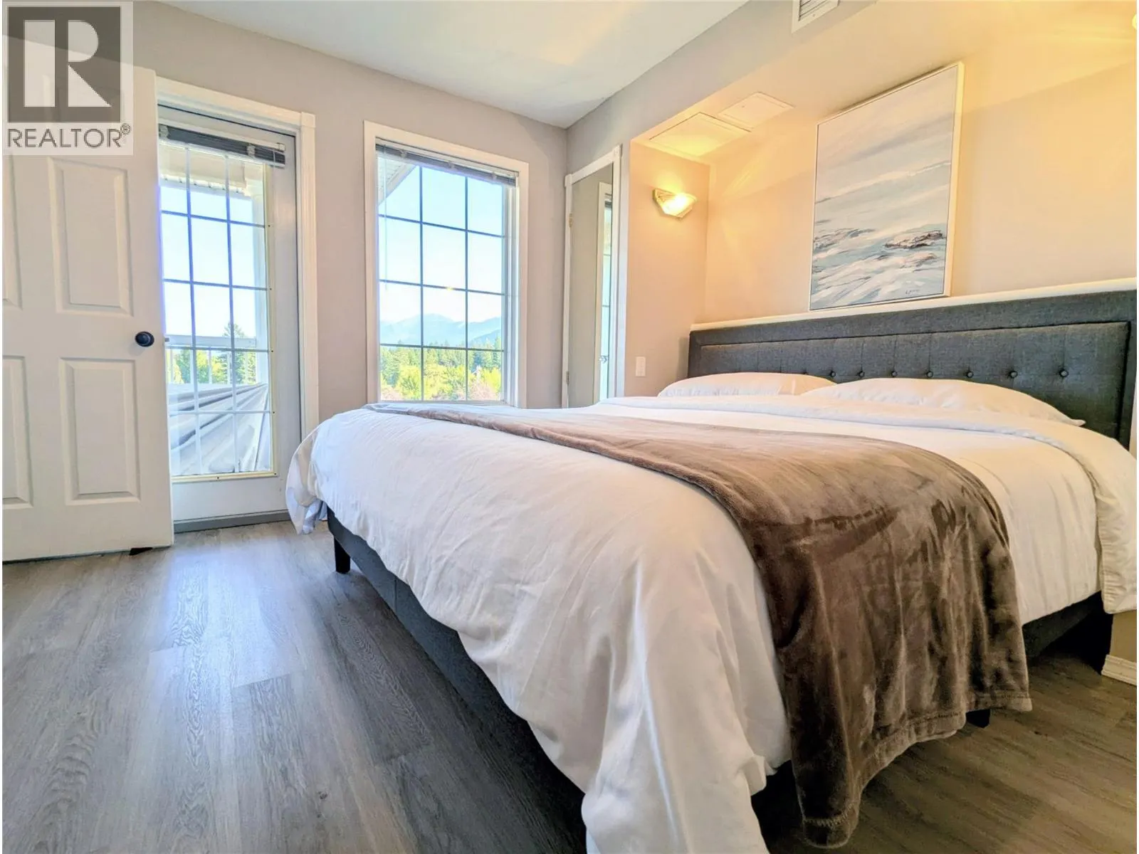 5052 Riverview Road Unit# 4016B