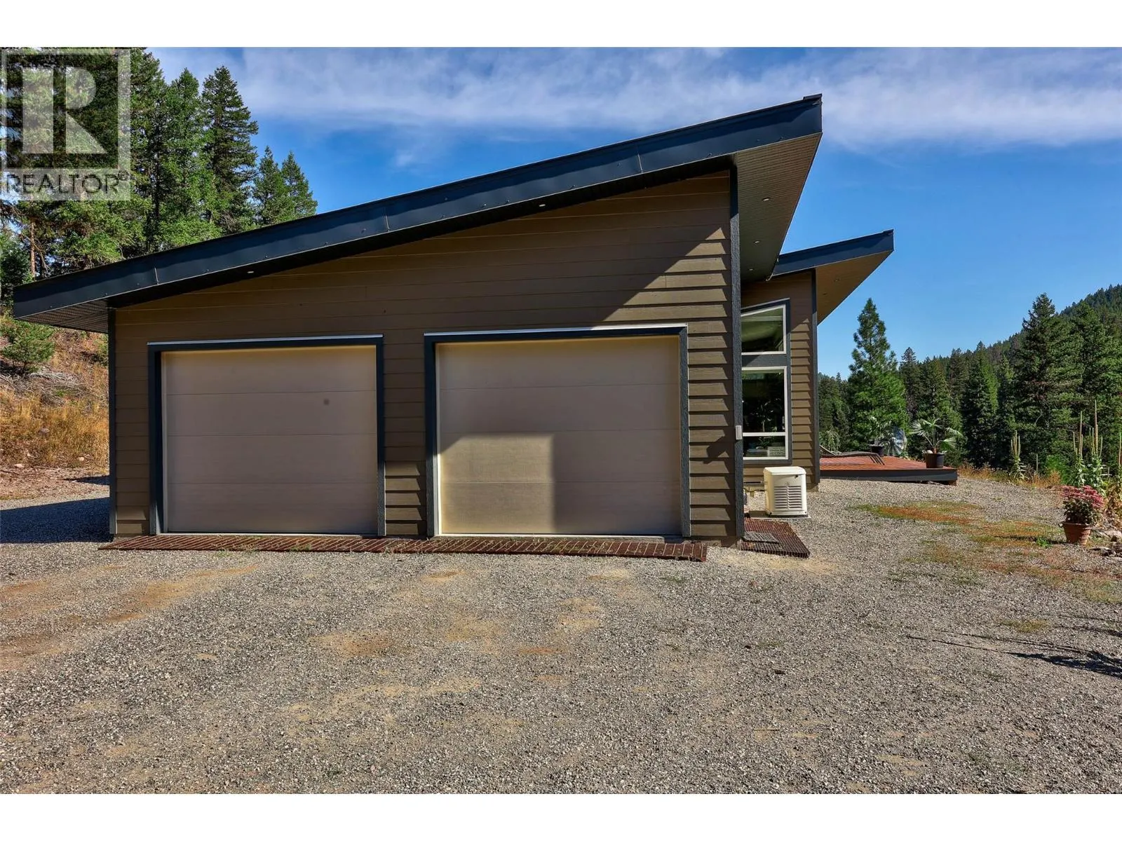 10076 Tranquille-Criss Creek Road