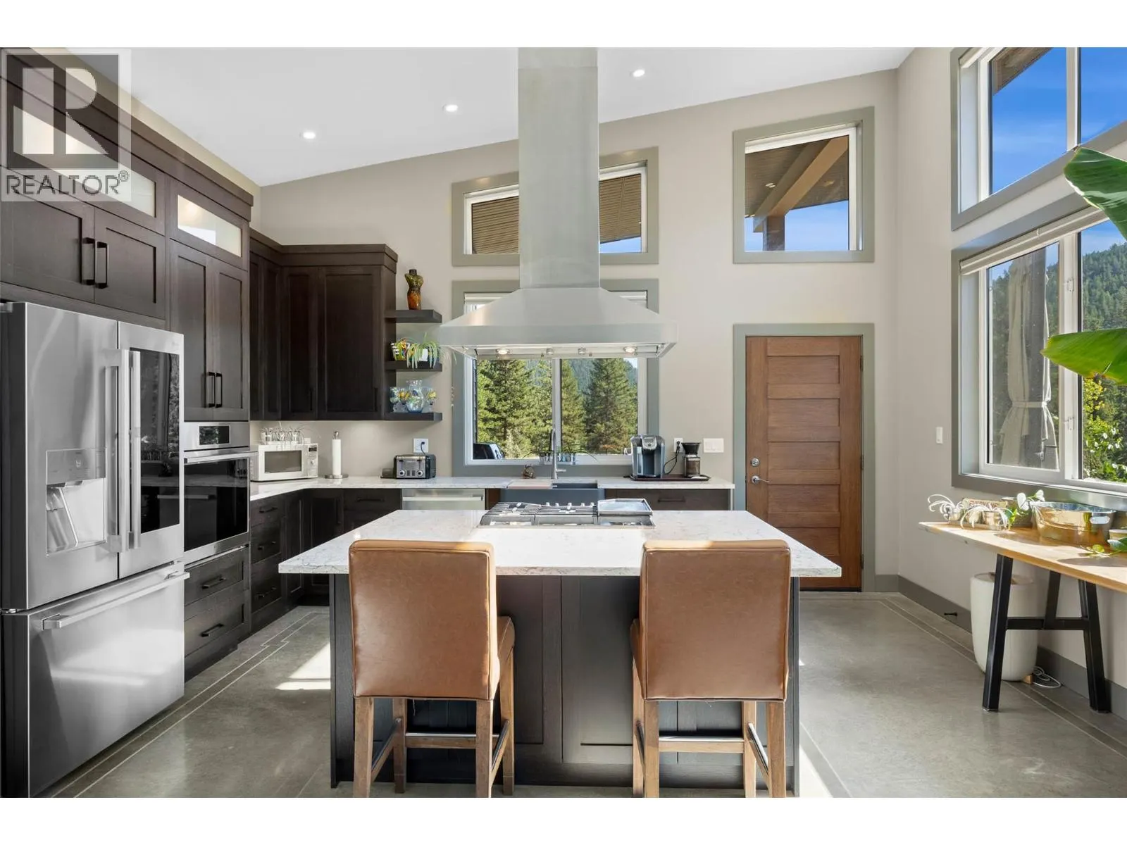 10076 Tranquille-Criss Creek Road
