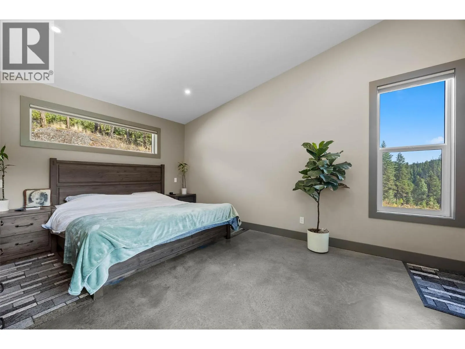10076 Tranquille-Criss Creek Road