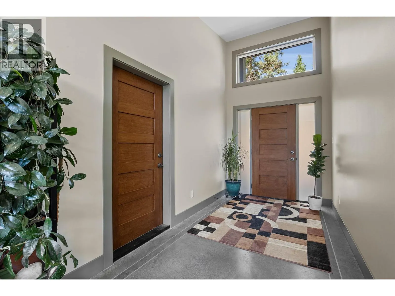 10076 Tranquille-Criss Creek Road