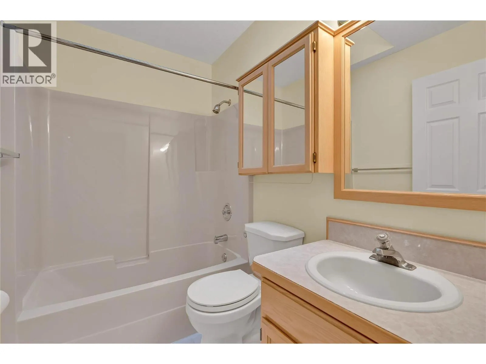 138 Okanagan Avenue W