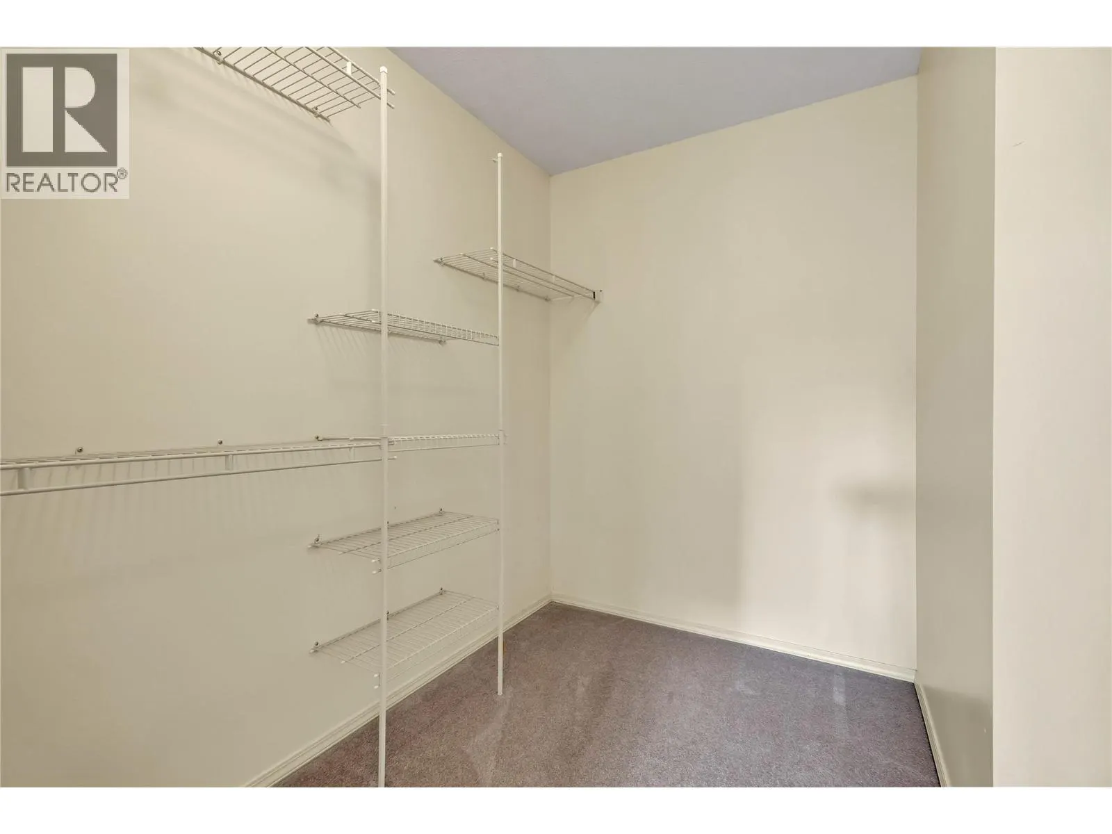 138 Okanagan Avenue W
