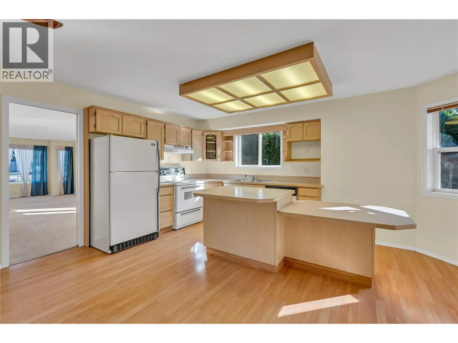 138 Okanagan Avenue W