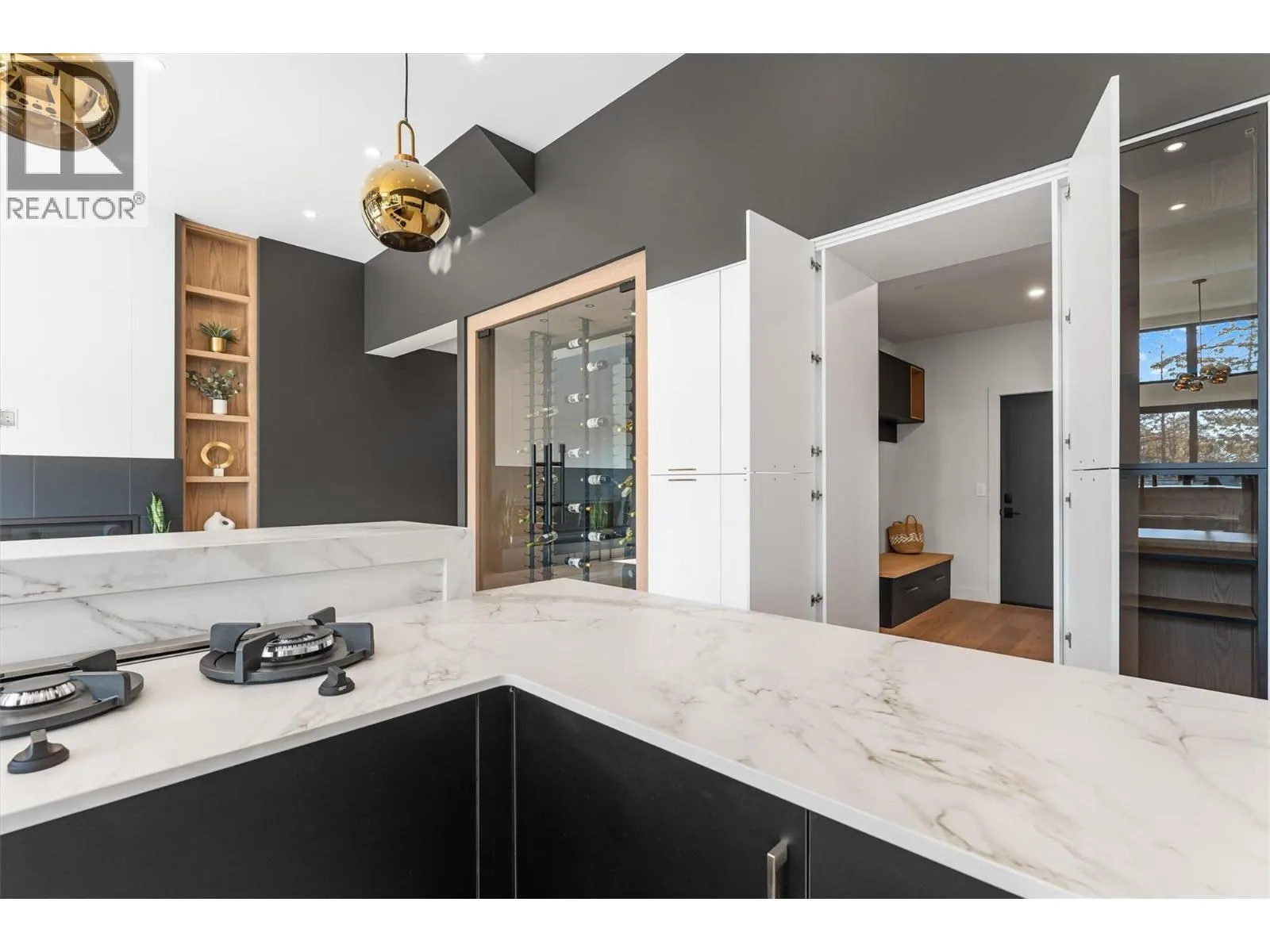 10218 Beacon Hill Drive