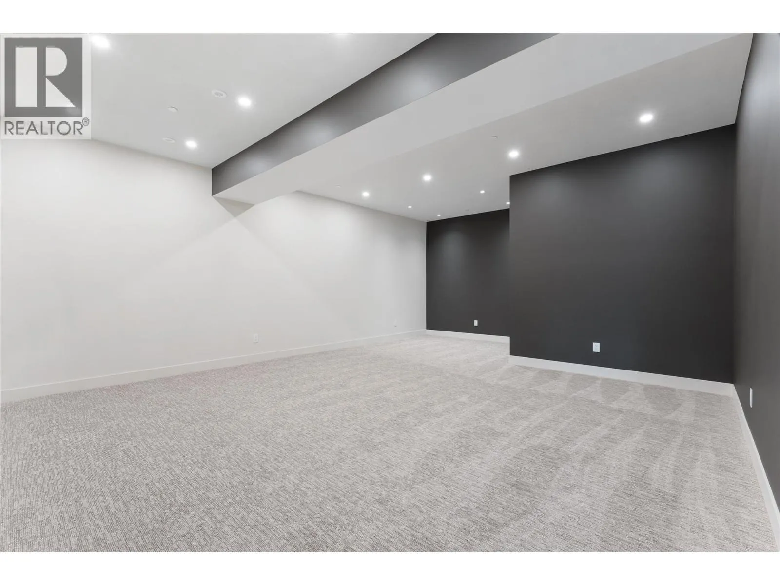 10218 Beacon Hill Drive