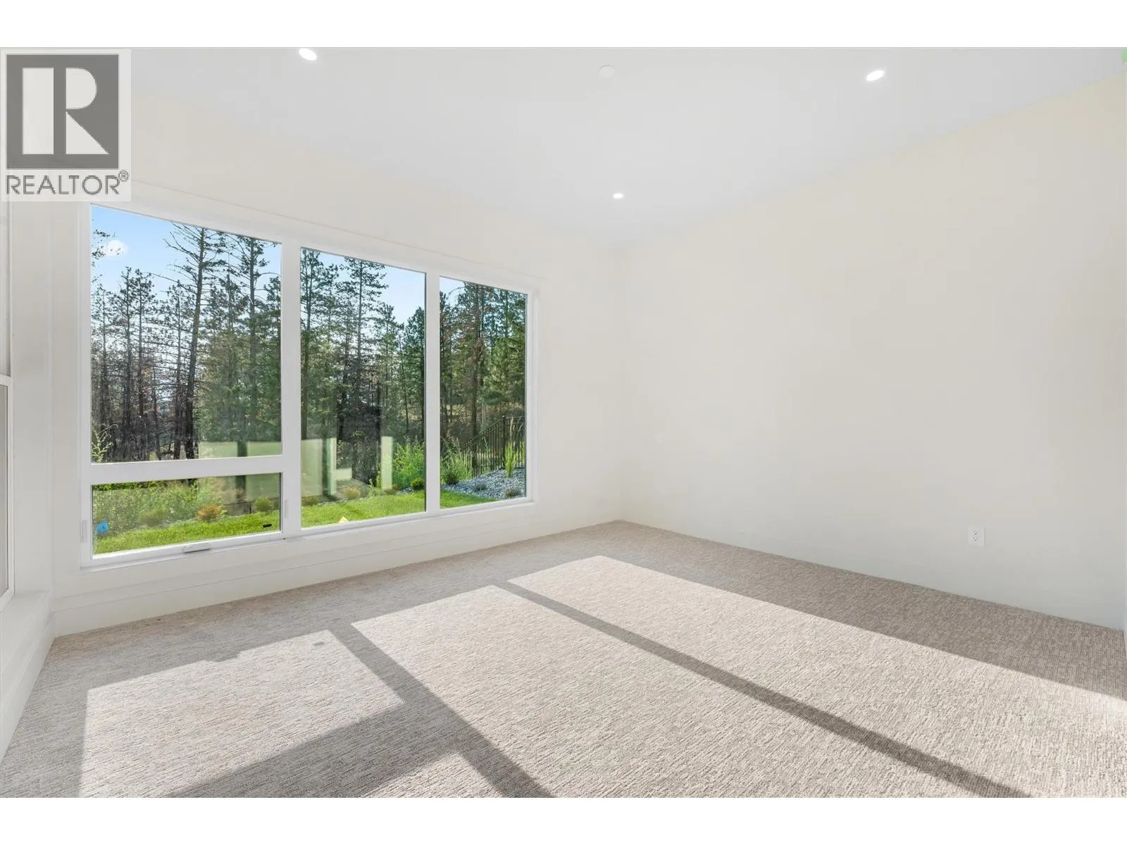 10218 Beacon Hill Drive
