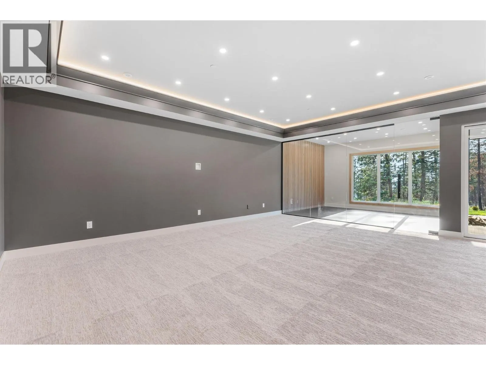 10218 Beacon Hill Drive