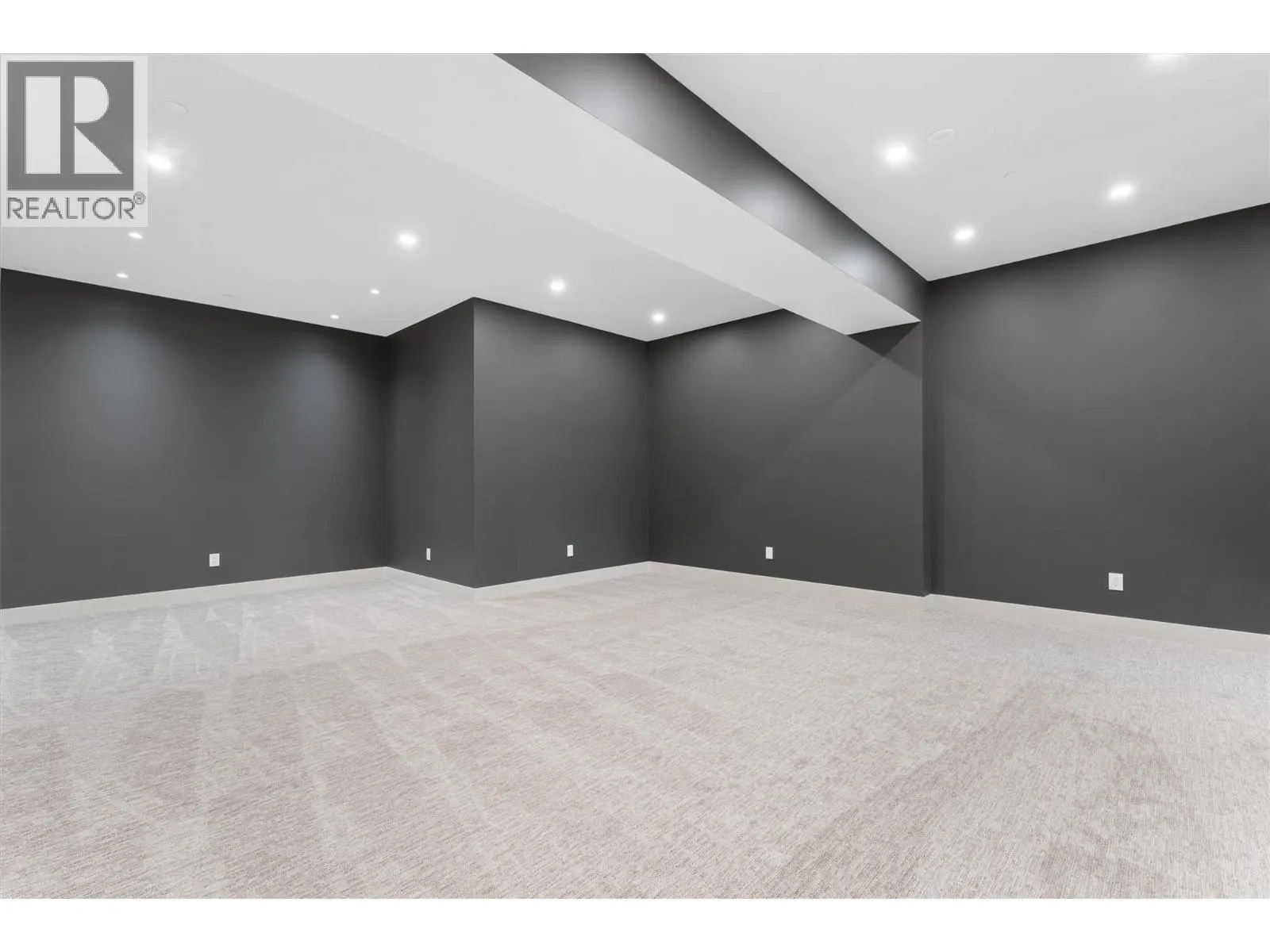 10218 Beacon Hill Drive